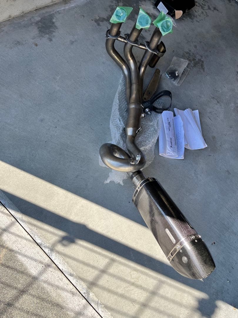 xsr900 マフラー フルエキ アクラポビッチ MT09 AKRAPOVIC