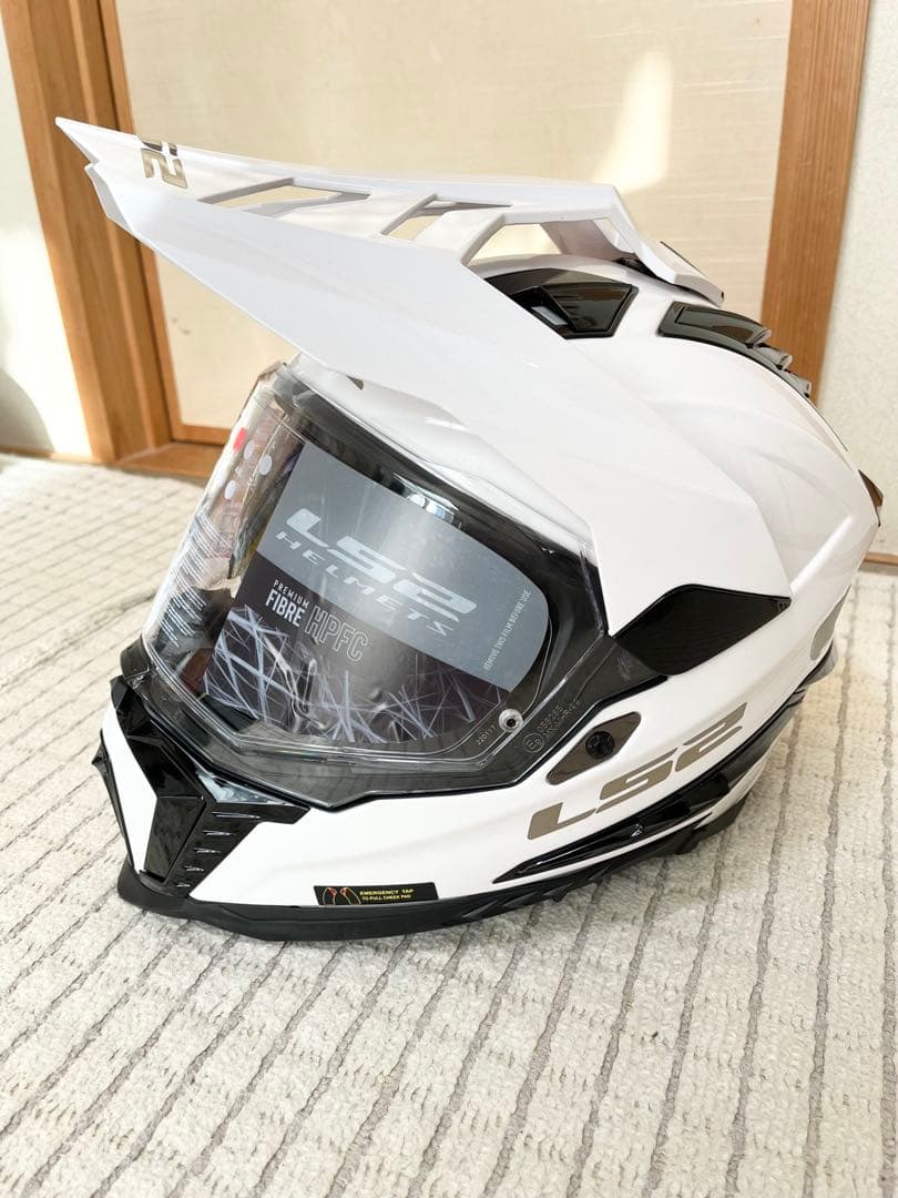 LS2 エクスプローラF ホワイト アドベンチャー　オフロード　ヘルメット S