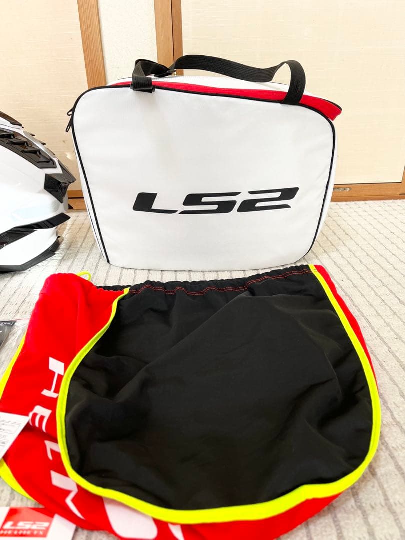 LS2 エクスプローラF ホワイト アドベンチャー　オフロード　ヘルメット S