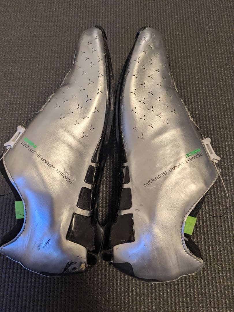 Q36.5ユニークシューズサイズEU39.5