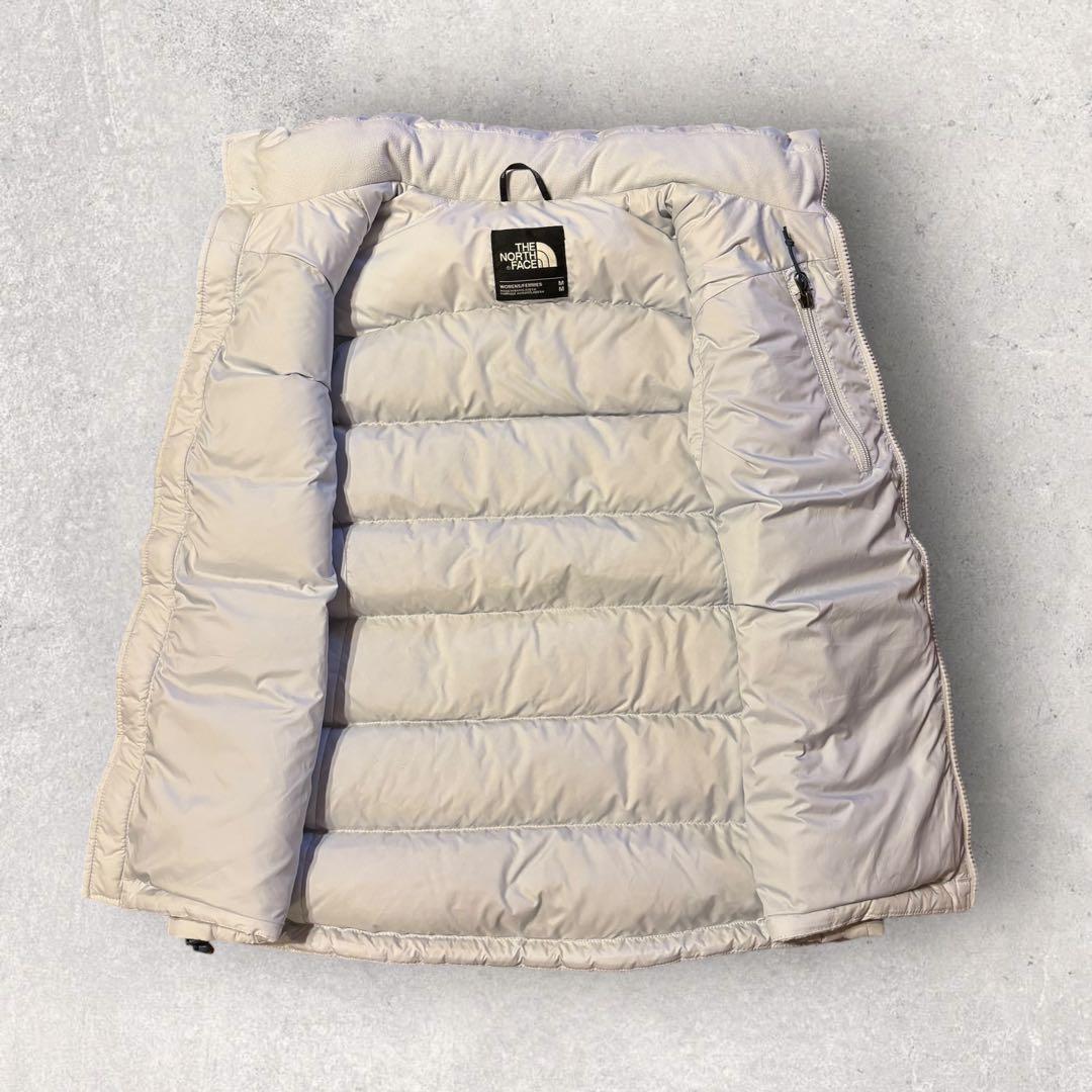 【ソフ&テイル】ダウンベスト　ヌプシ　700刺繍ロゴ　M