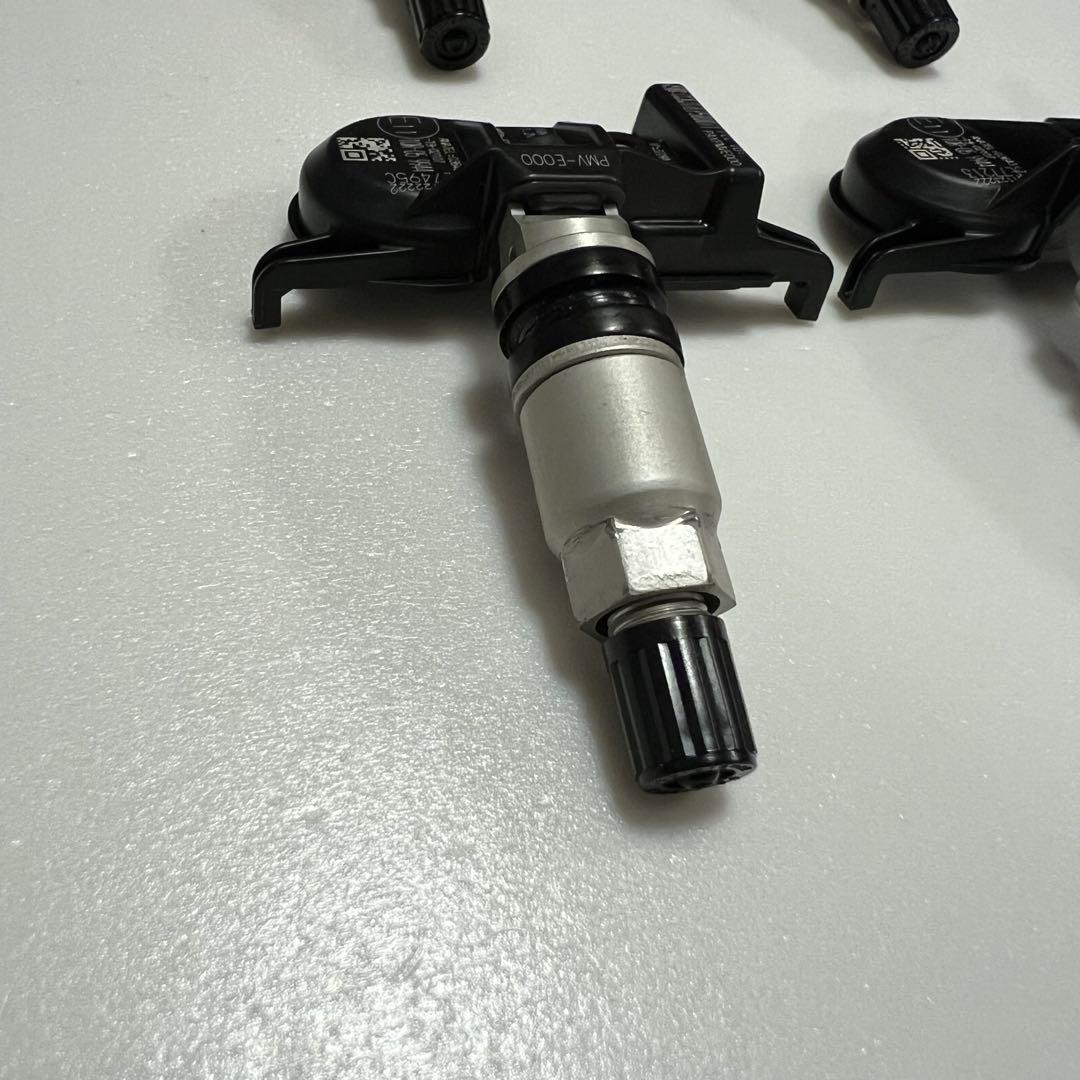 レクサスUX使用 レクサス純正 空気圧センサー PMV-E000 ４個セット