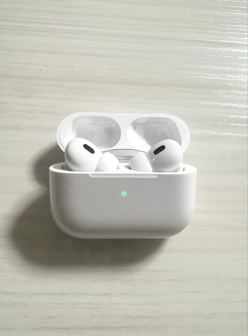 AirPods Pro 2 Lightning エアポッズプロ2 本体＋イヤホン