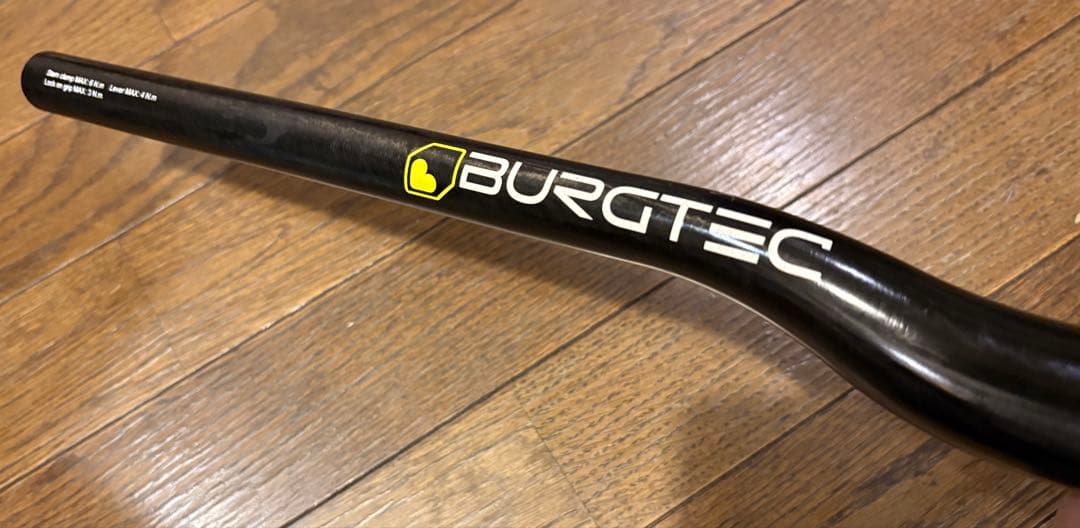 BURGTEC RIDEWIDE CARBON ENDURO ライザーバー