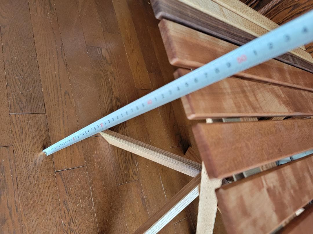 OUTSIDE INのクルカルテーブル