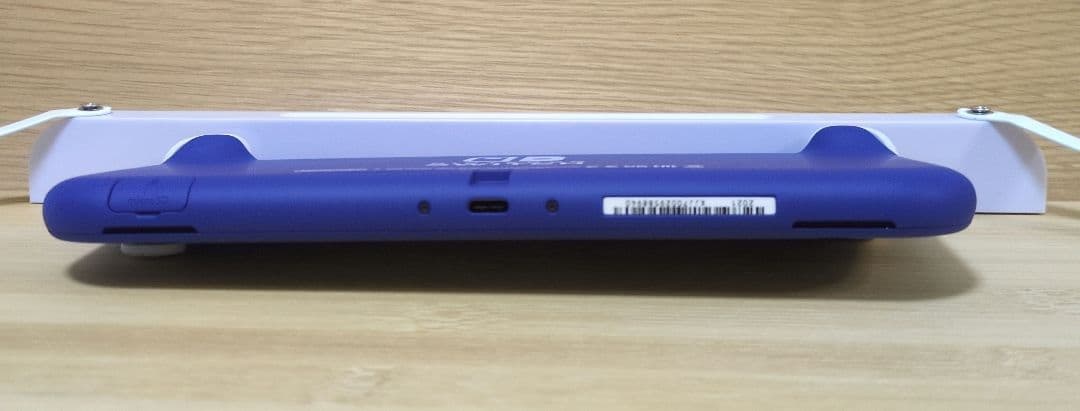 【美品】Nintendo Switch Lite 青 保護フィルム・ケース付き