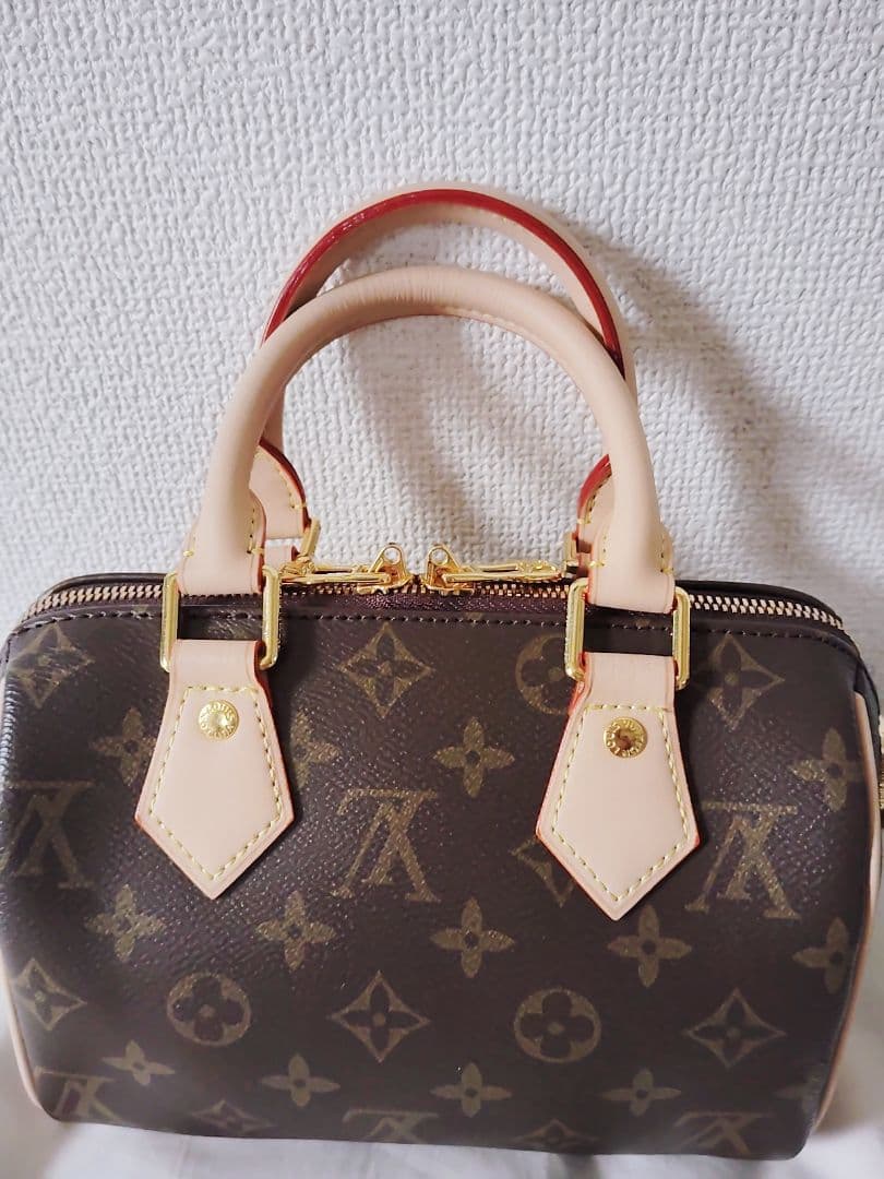 Louis Vuitton ブラウンレザーショルダーバッグ