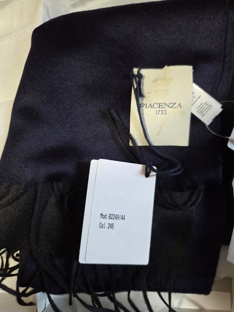 PIACENZA ピアチェンツァ マフラー NAVYxBLACK