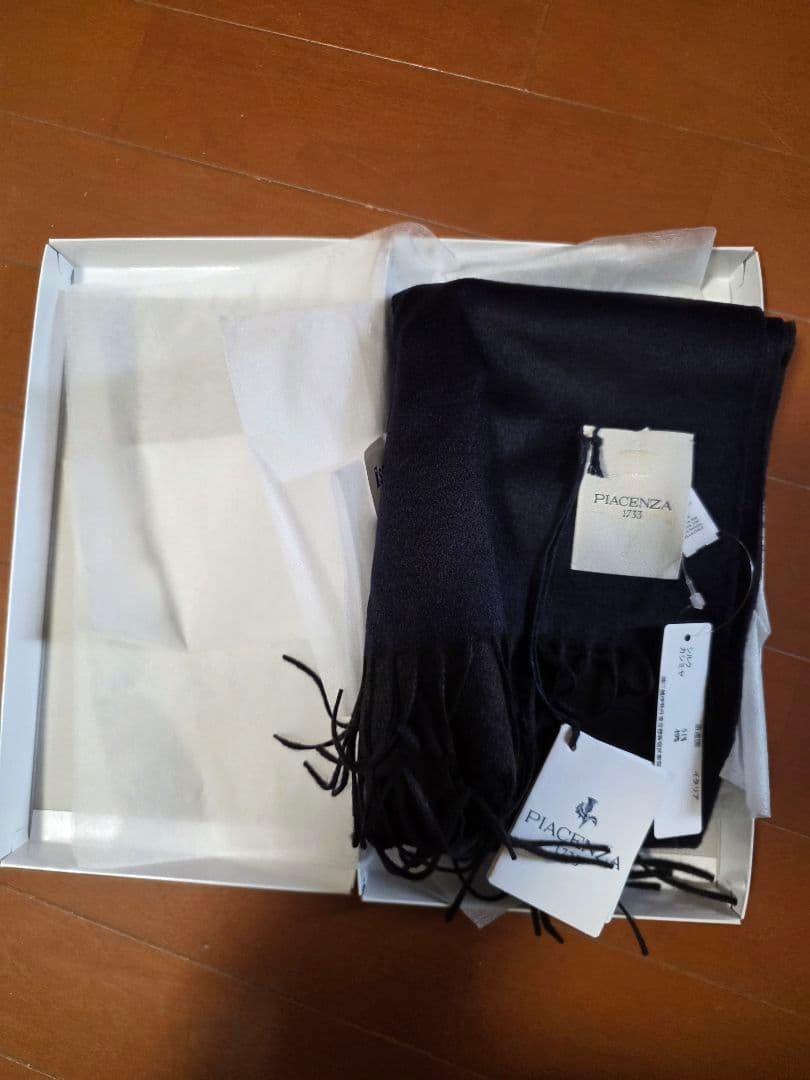 PIACENZA ピアチェンツァ マフラー NAVYxBLACK