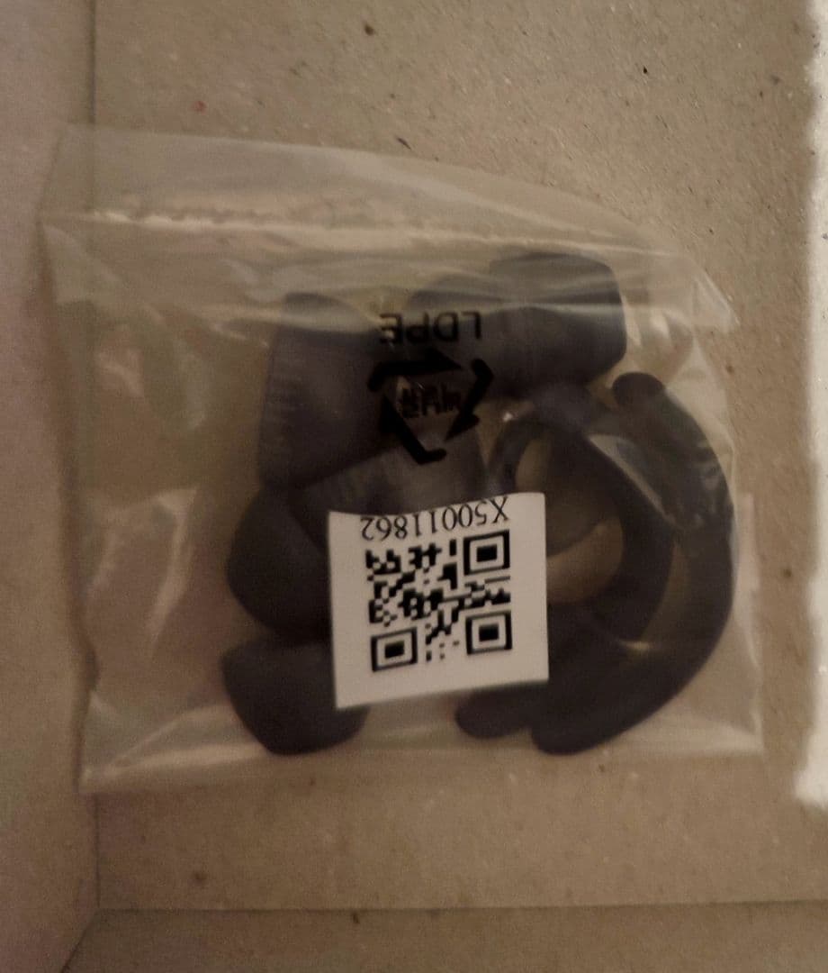 ほぼ新品 Sony WF-SP800N ワイヤレスイヤホン