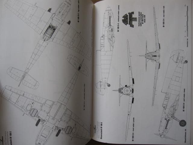 洋書 Messerschmitt Bf 109 E (Top Drawings)