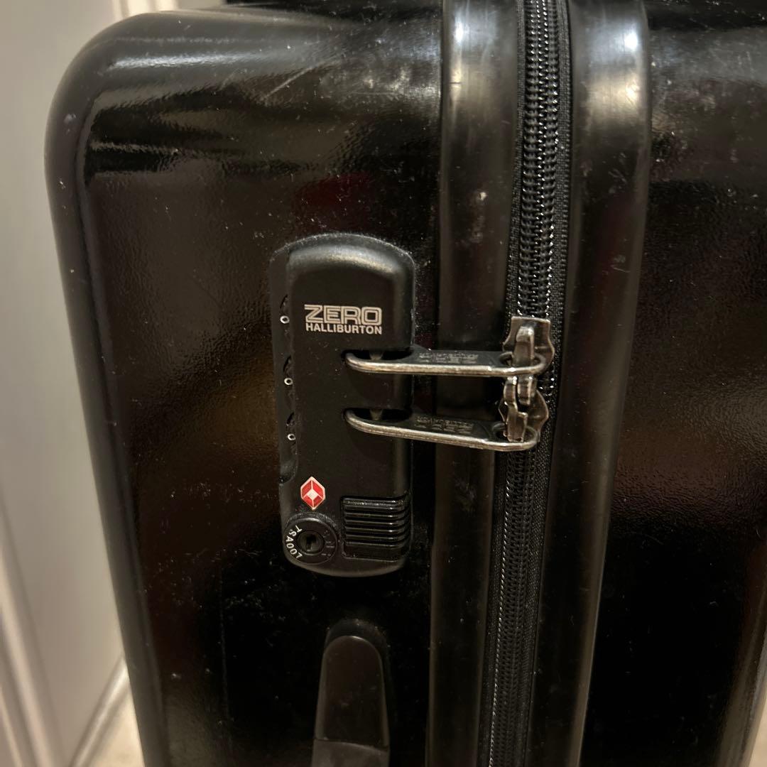 ZERO HALLIBURTON スーツケース