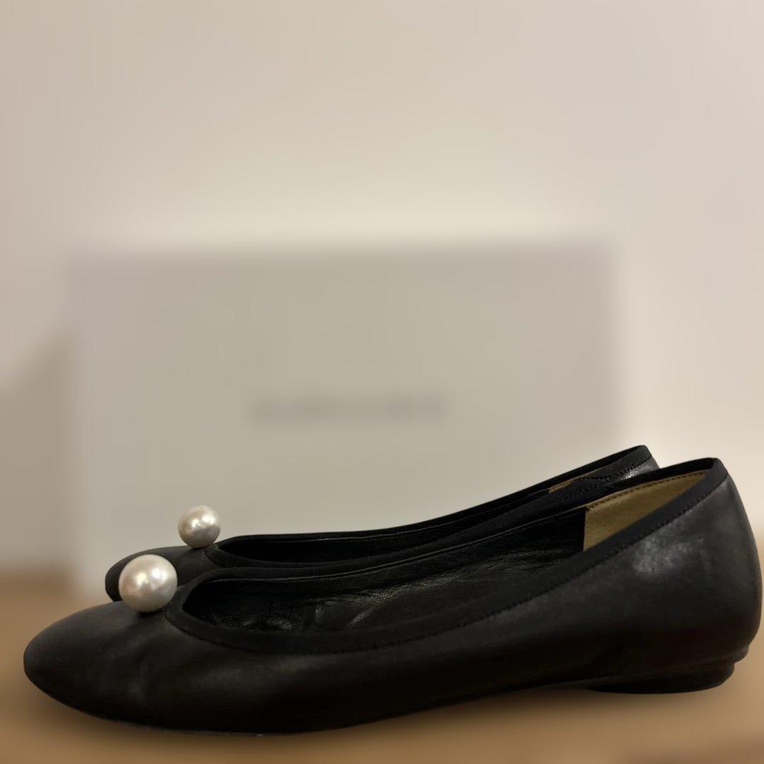 PIPPICHIC 黒レザーパールフラットシューズ24センチ