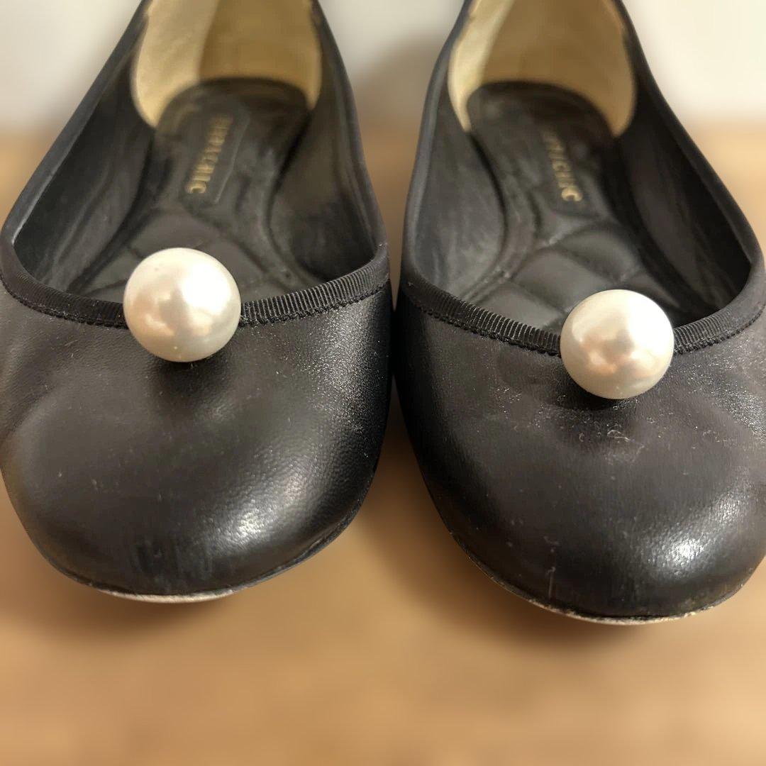 PIPPICHIC 黒レザーパールフラットシューズ24センチ