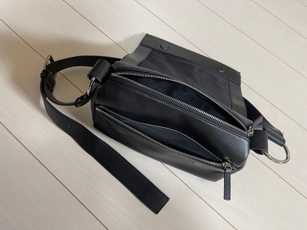 ショルダーバッグ バッグ レザーボディバッグ レディース