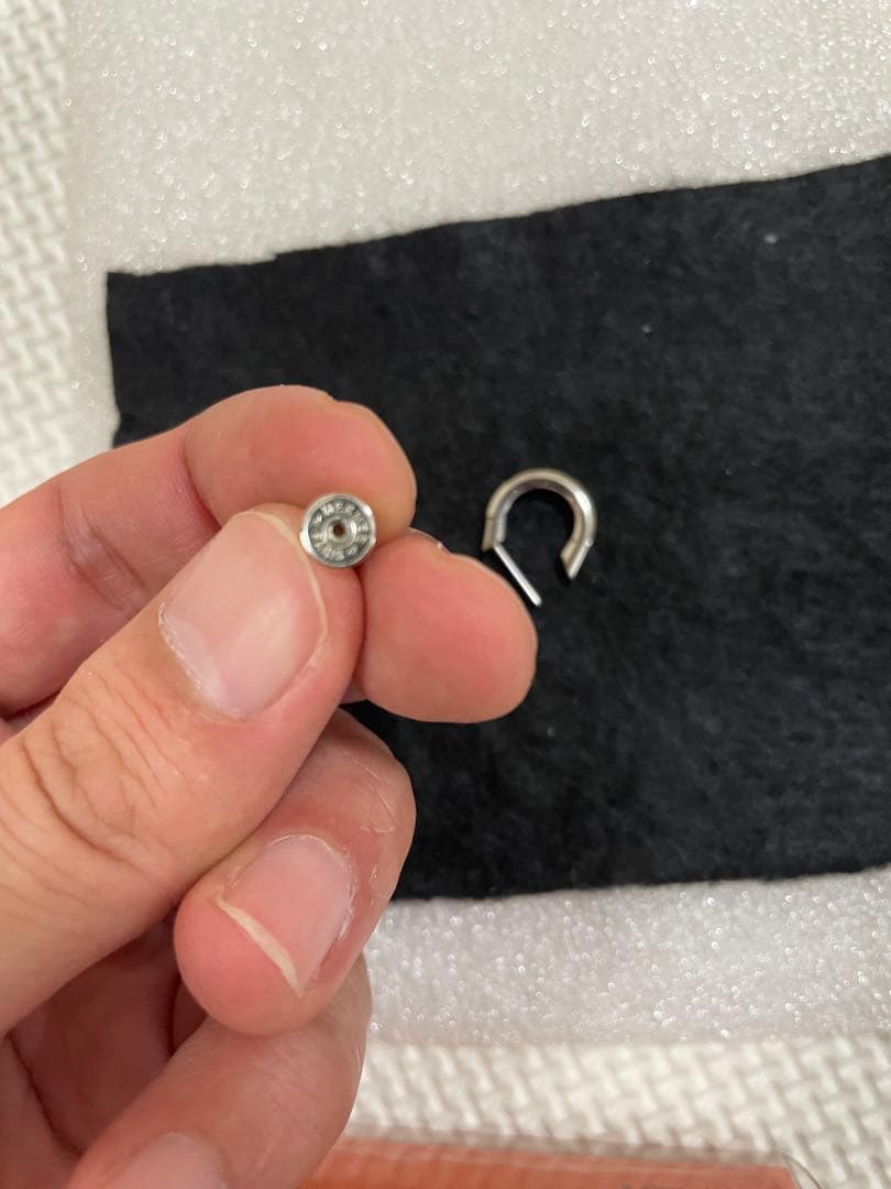 エルメス　ピアス　サボ　メンズレディース　箱付き