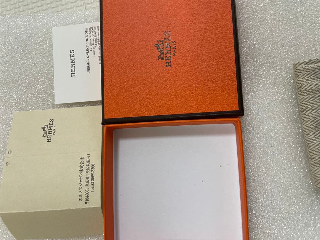 エルメス　ピアス　サボ　メンズレディース　箱付き