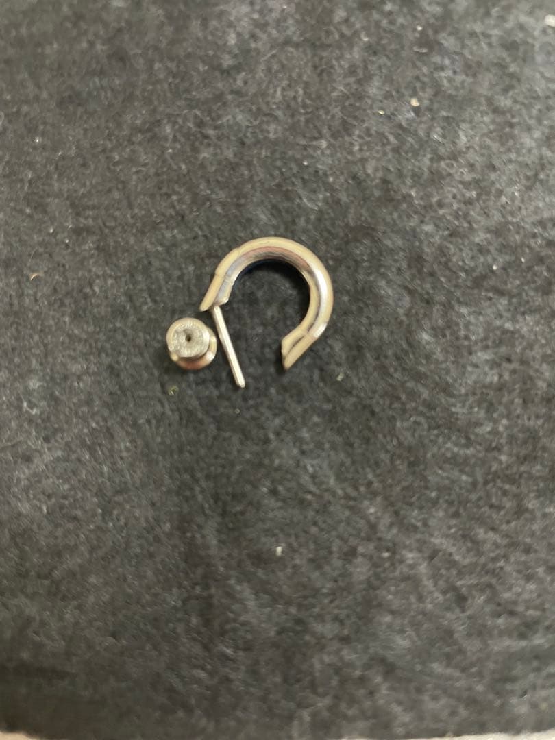 エルメス　ピアス　サボ　メンズレディース　箱付き