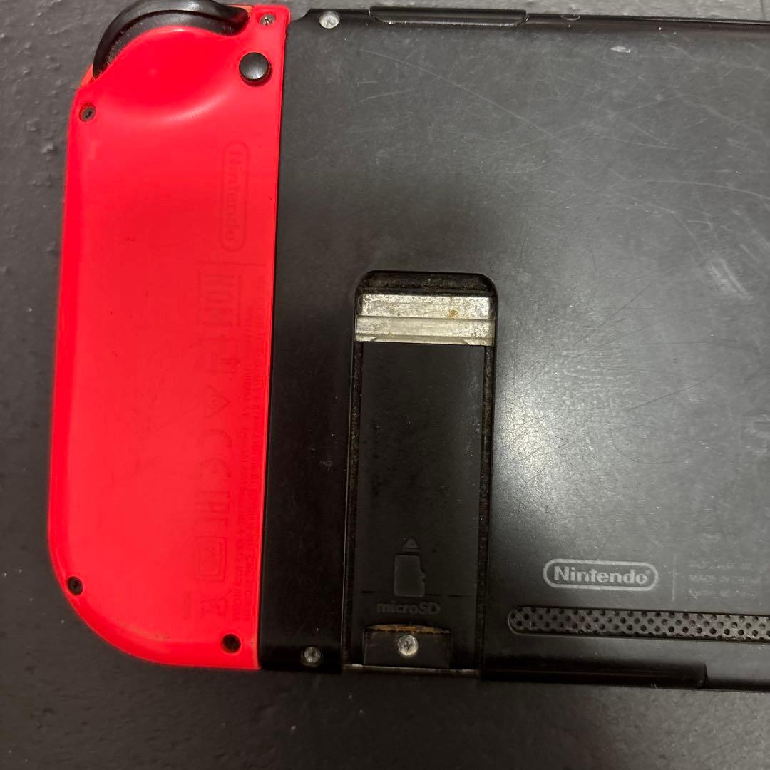 Nintendo Switch ジョイコン＆ケース付き