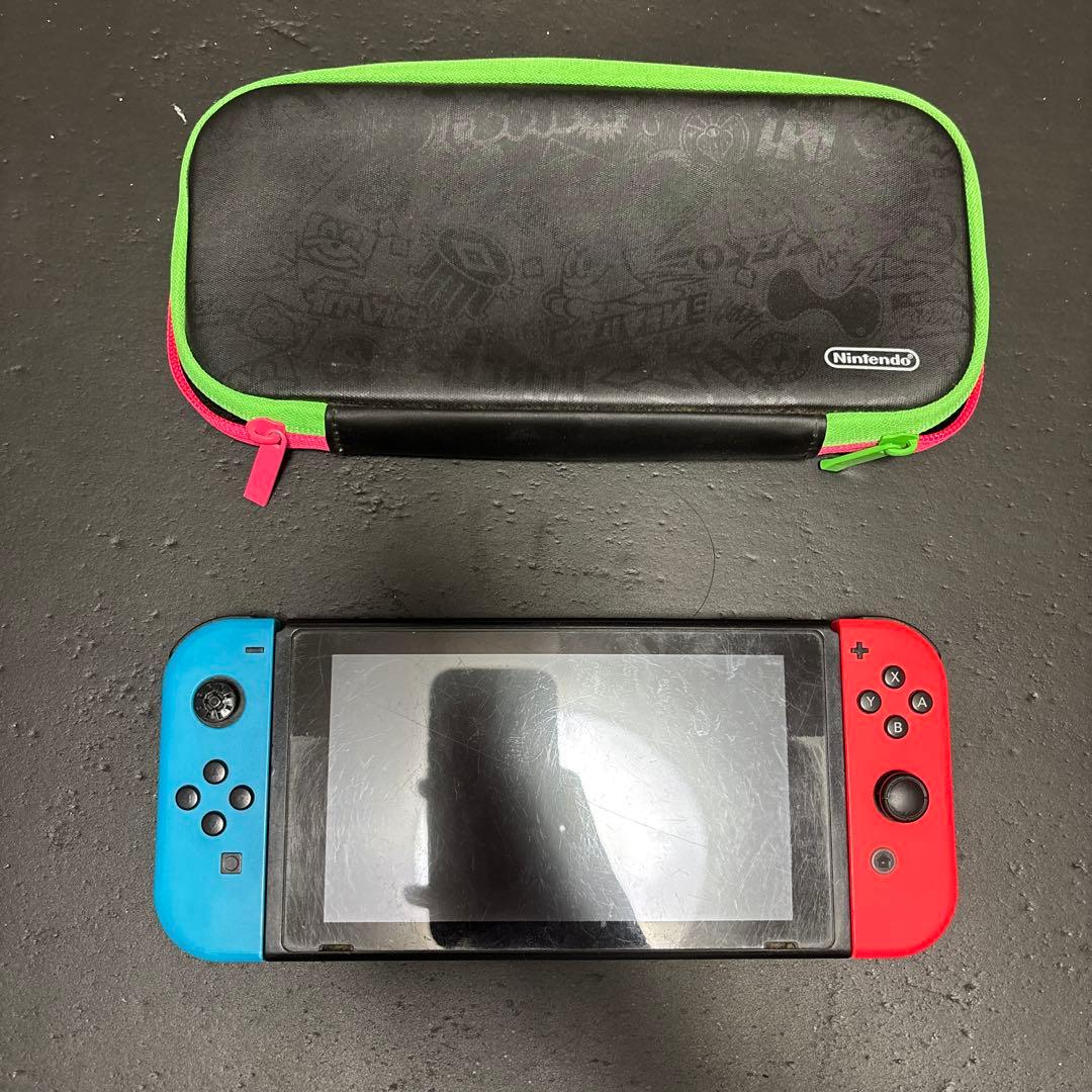 Nintendo Switch ジョイコン＆ケース付き