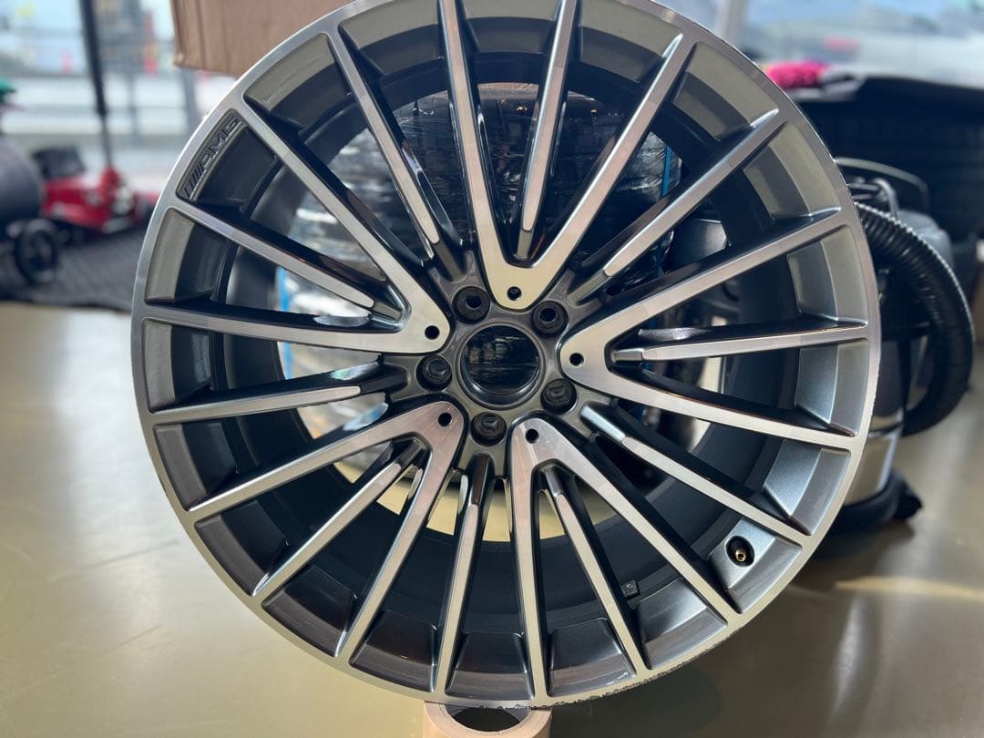 新型メルセデスベンツ　W223 Sクラス　AMG 21インチアルミ