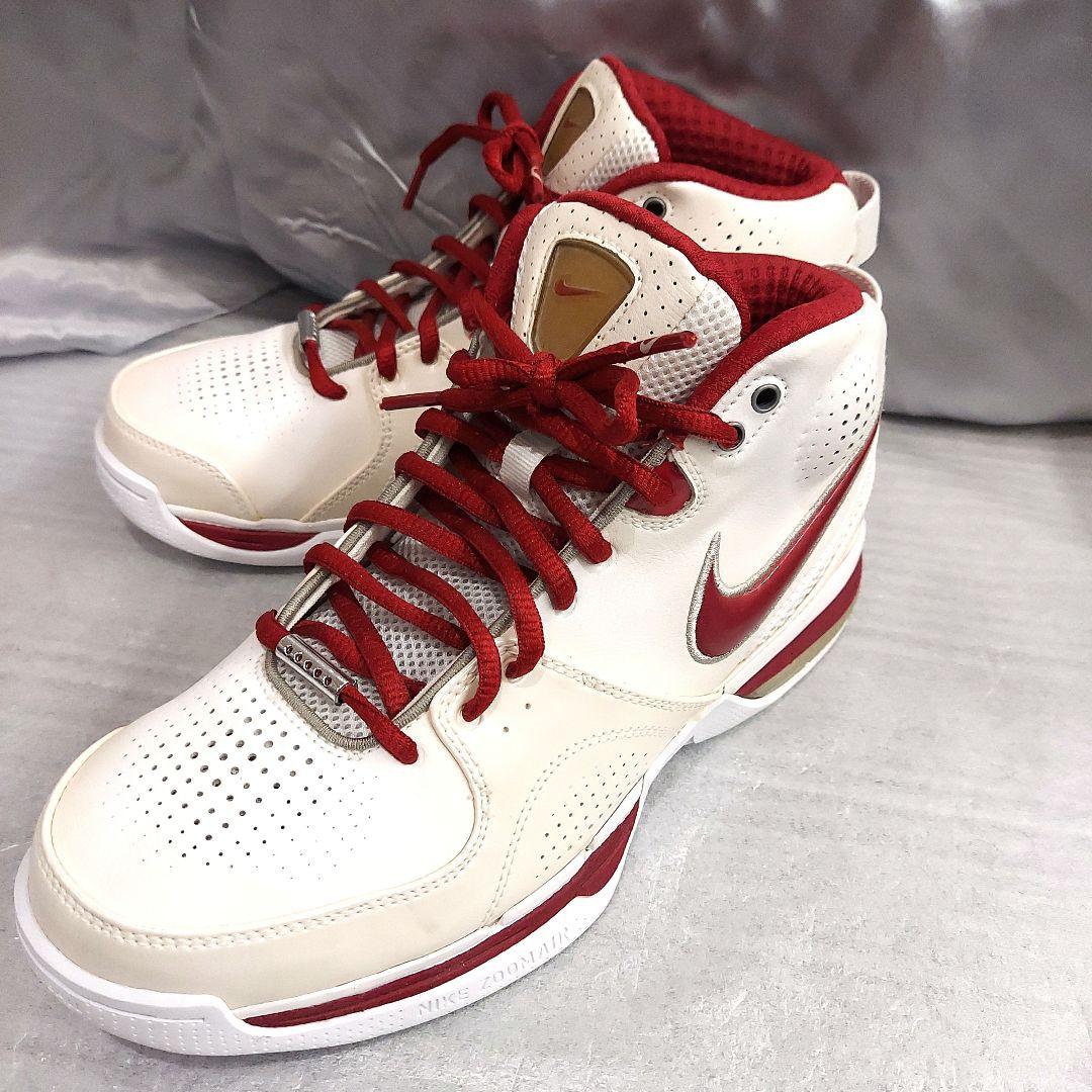 NIKE　ナイキ　エアズームライト　バッシュ　26㎝　欠陥品