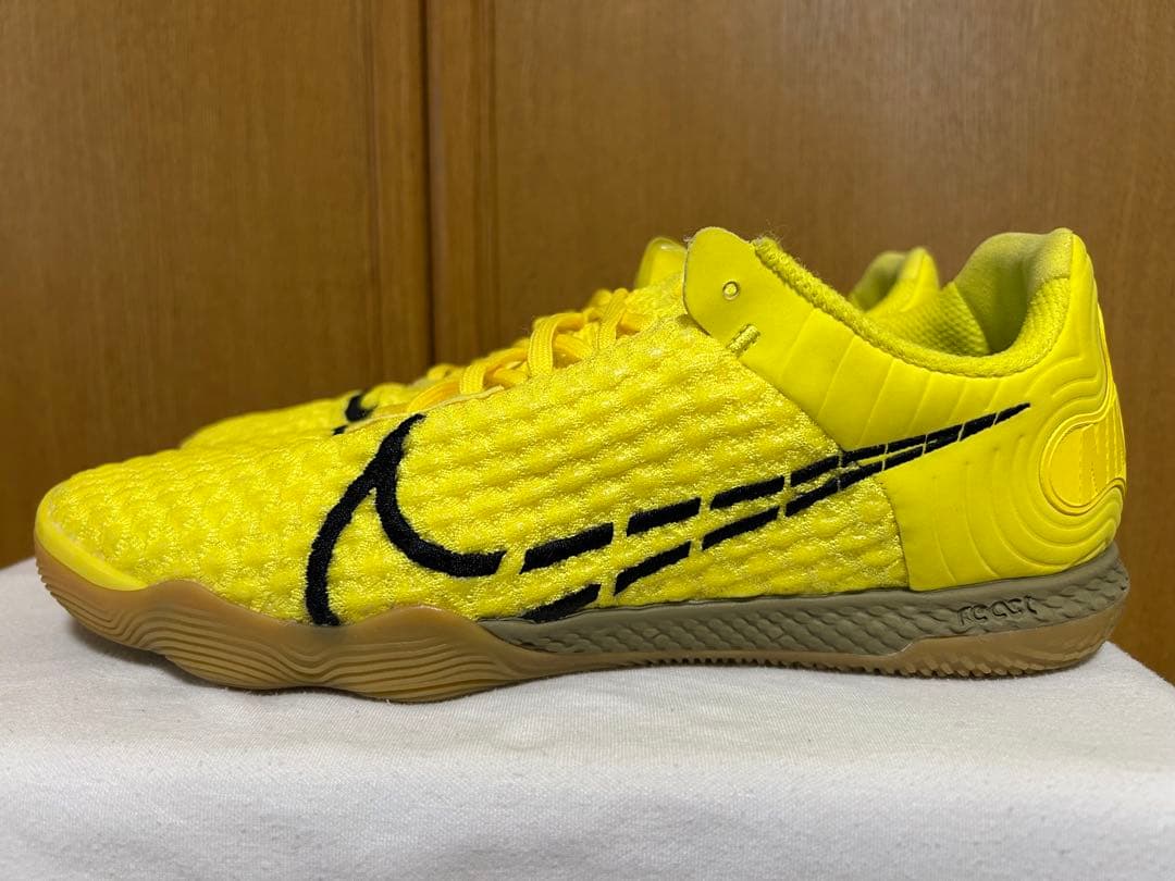 【極美品】ナイキ リアクトガト フットサルシューズ React Gato