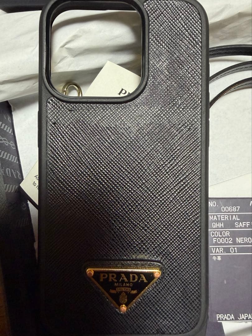 【いいね。最後値下げ】PRADA ブラックレザー iPhone用ケース