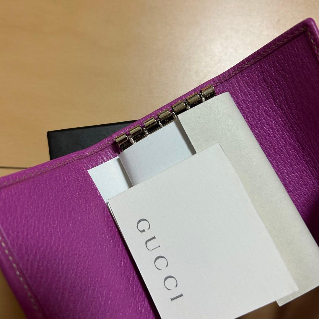 GUCCI 6連キーケース 紫色 GGパターン