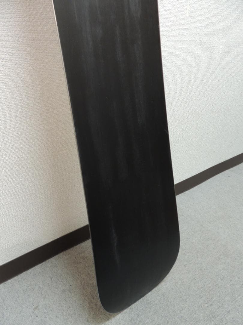 21-22 011Artistic BALANCE 148 スノーボード デッキ