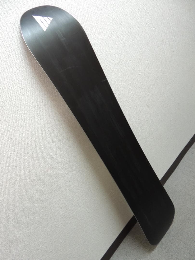 21-22 011Artistic BALANCE 148 スノーボード デッキ