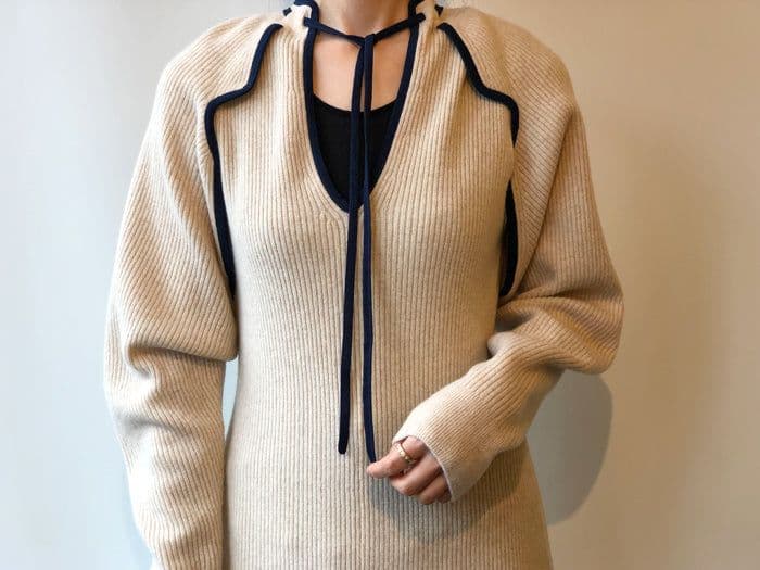 tan ワンピース　DOGLEG SLEEVES LONG ONEPIECE