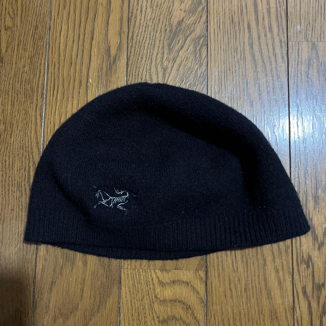 コ*タ様 アークテリクス　arc'teryx ビーニー スカルプトロゴ刺繍