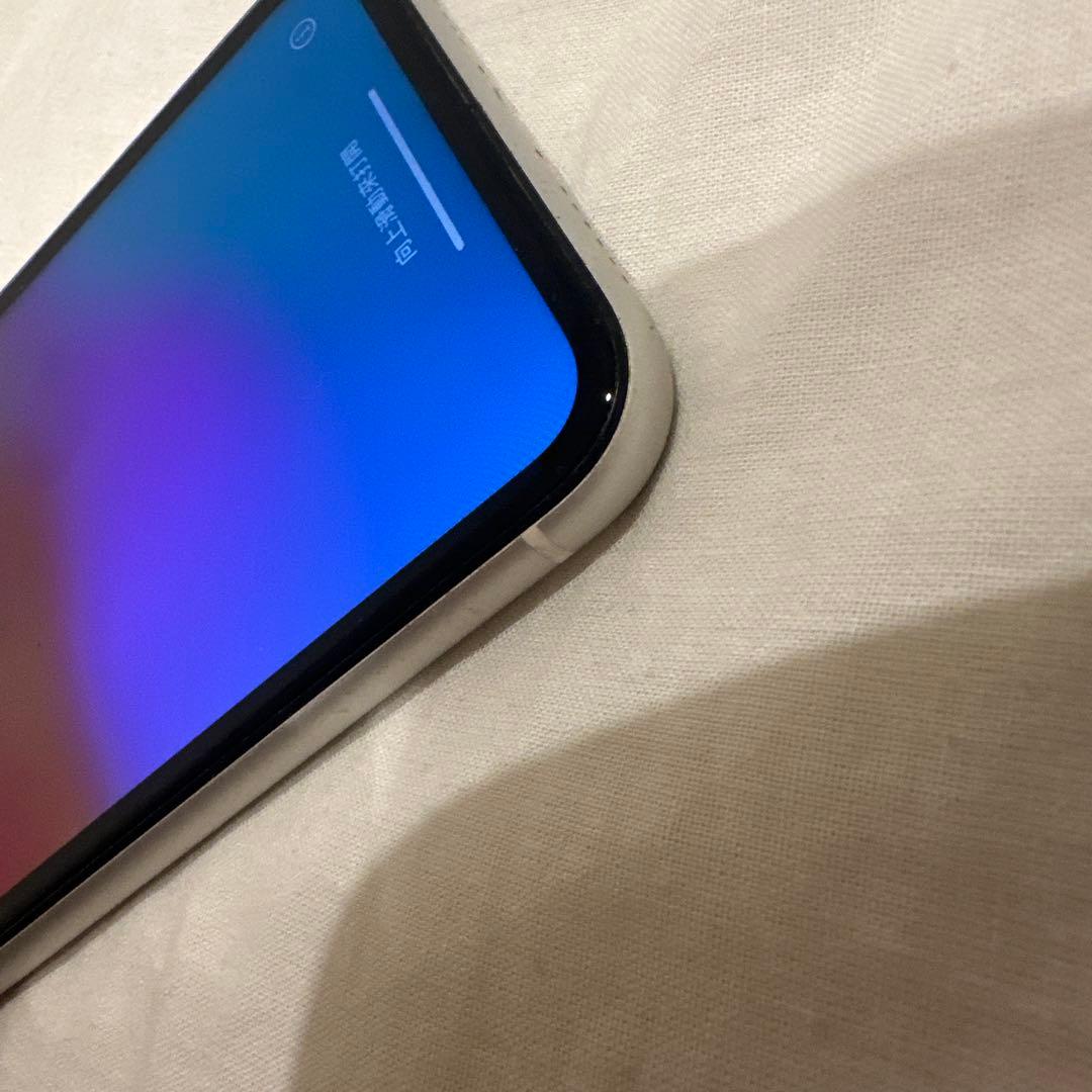 ア*ラ様 美品 Apple iPhone 11 ホワイト 本体 64GB