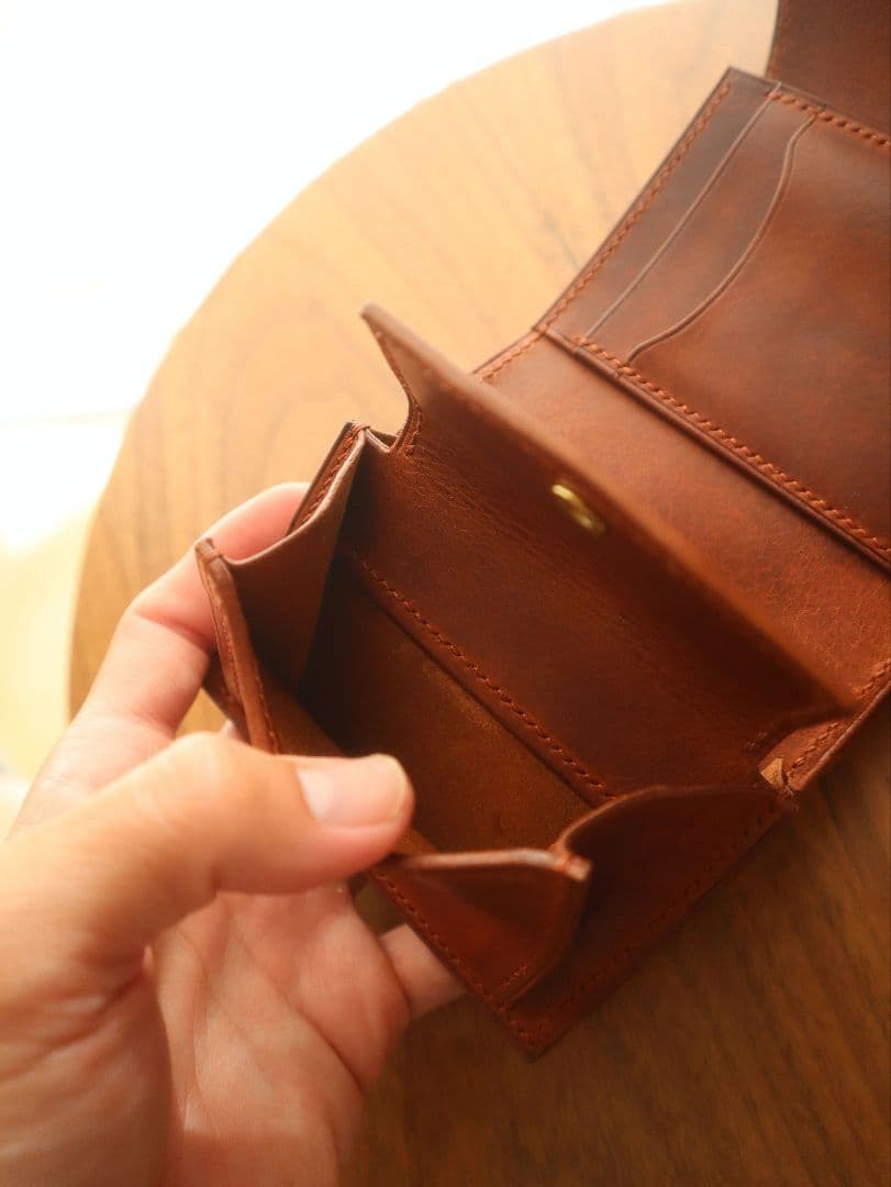 【イタリアンレザー】オコシ金具の三つ折り財布　フルハンドメイド