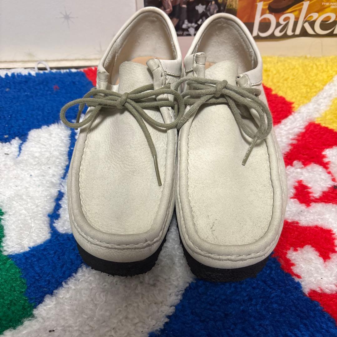 Clarks ワラビー　ホワイト