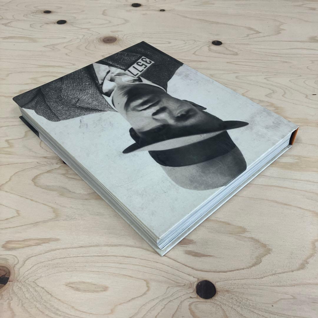 Least Wanted 写真集