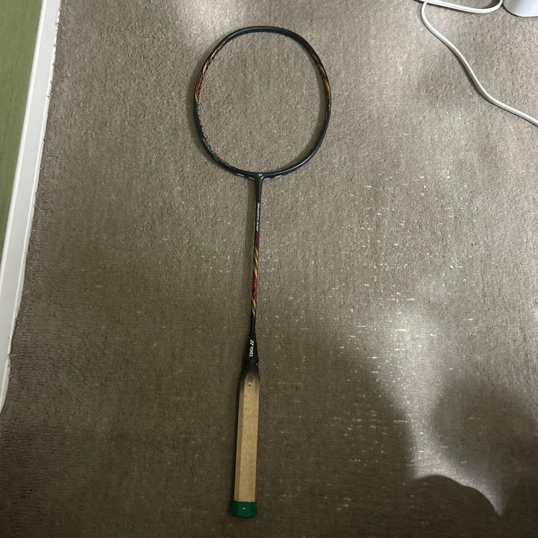 バドミントンラケット　ナノフレア800 4UG5 旧モデル