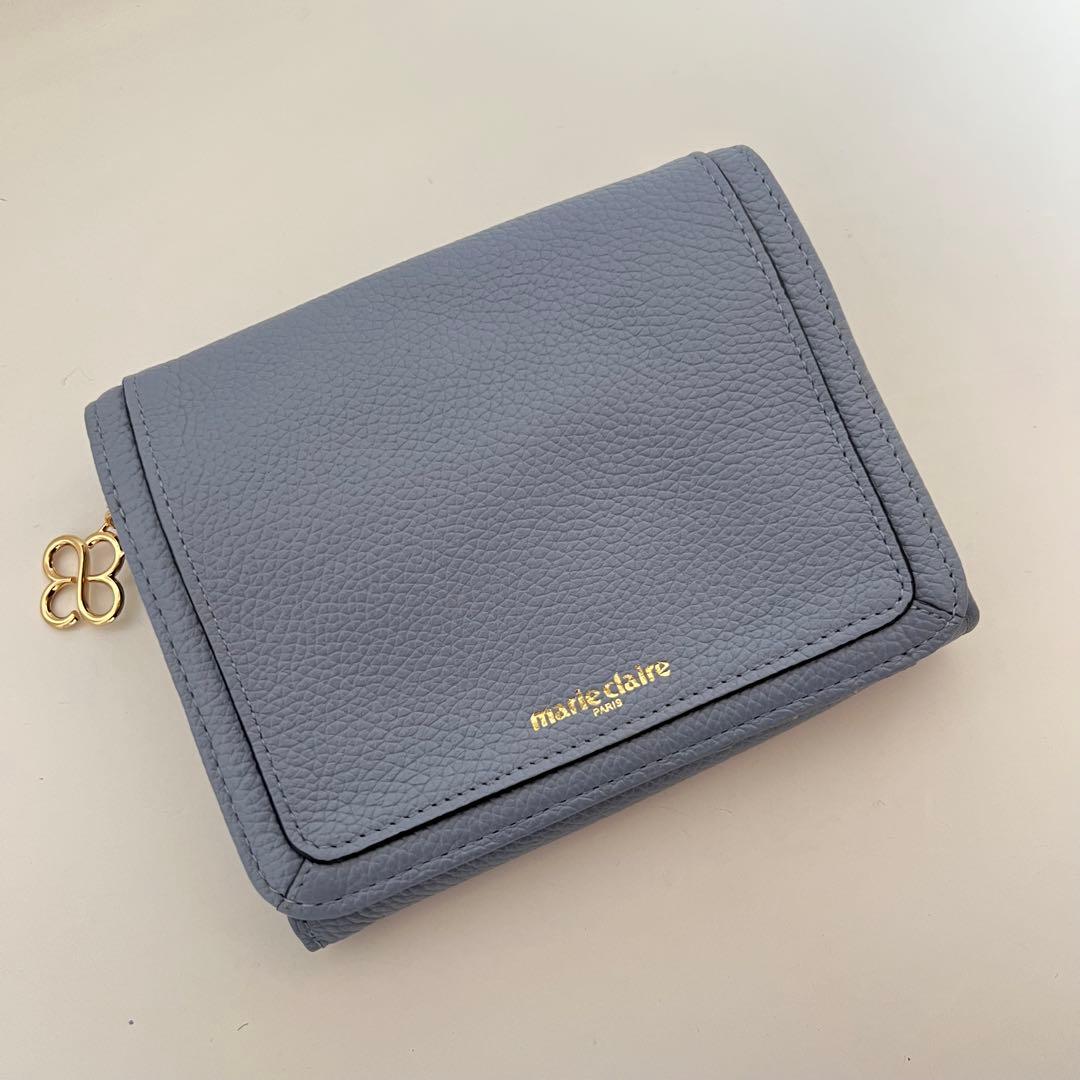 美品　marie claire マリクレール　二つ折り財布　牛革