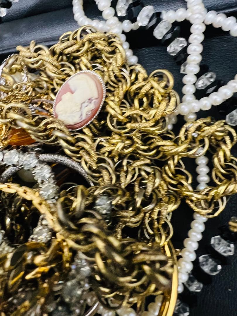 【生前整理　遺品整理】ネックレス　ブローチ　ピアス　アクセサリーおまとめ