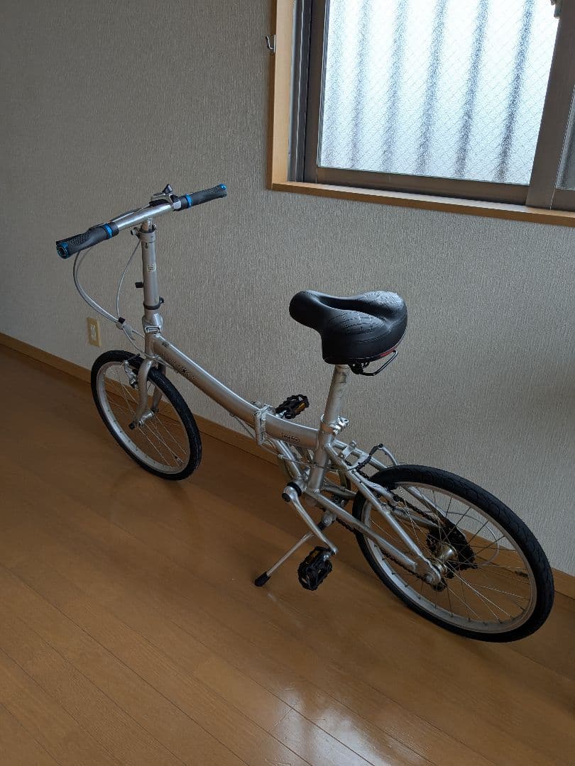 ダホン メトロ シルバー