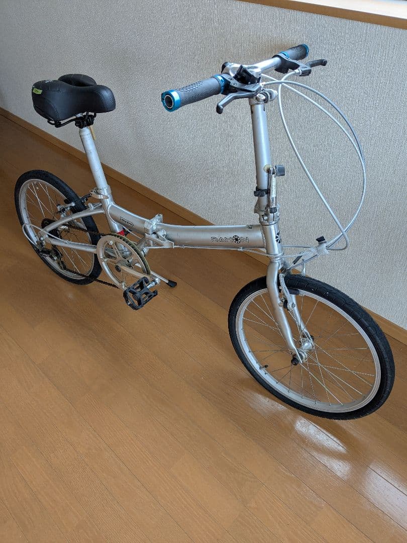 ダホン メトロ シルバー