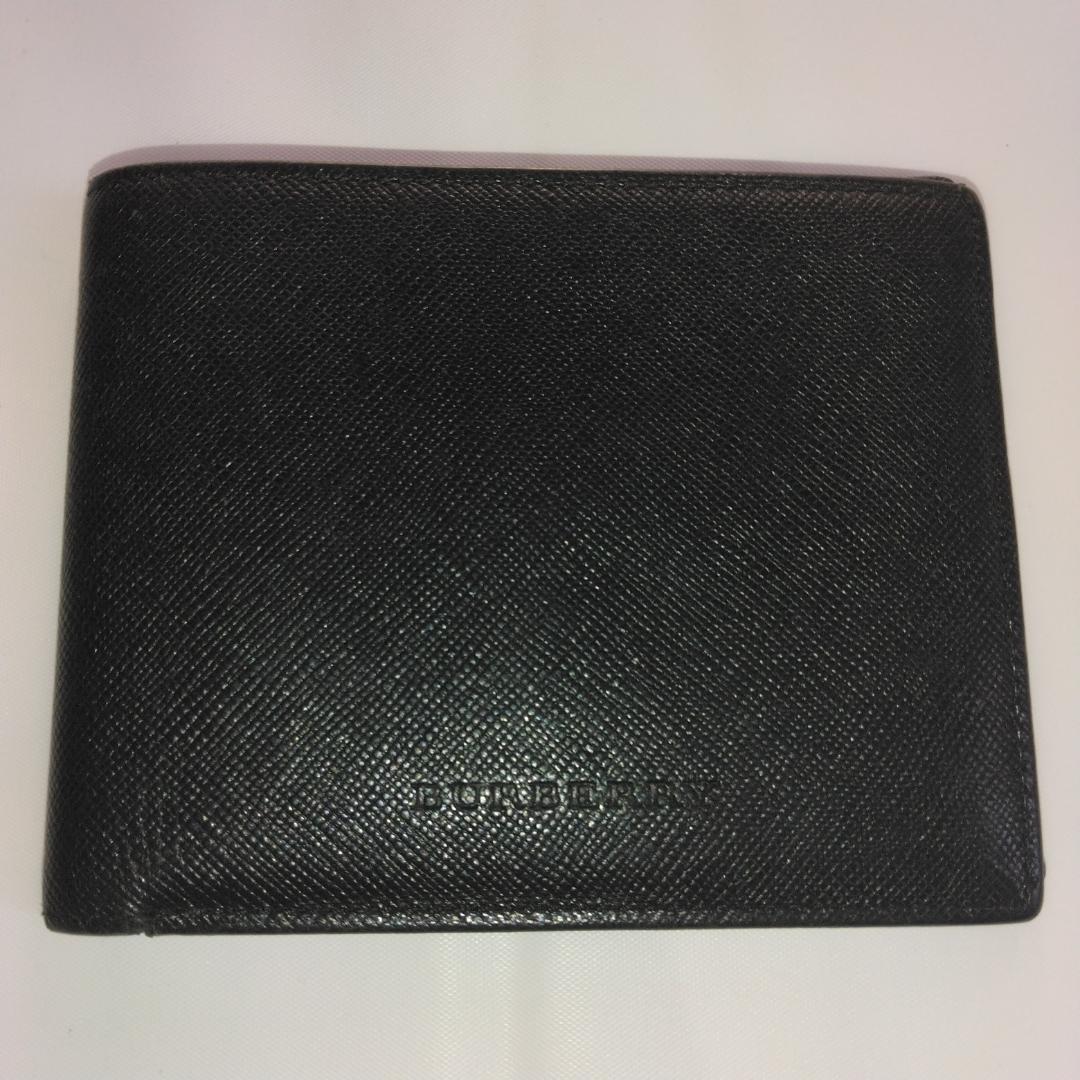 BURBERRY ブラック 二つ折り財布　サフィアーノレザー　ノバチェック