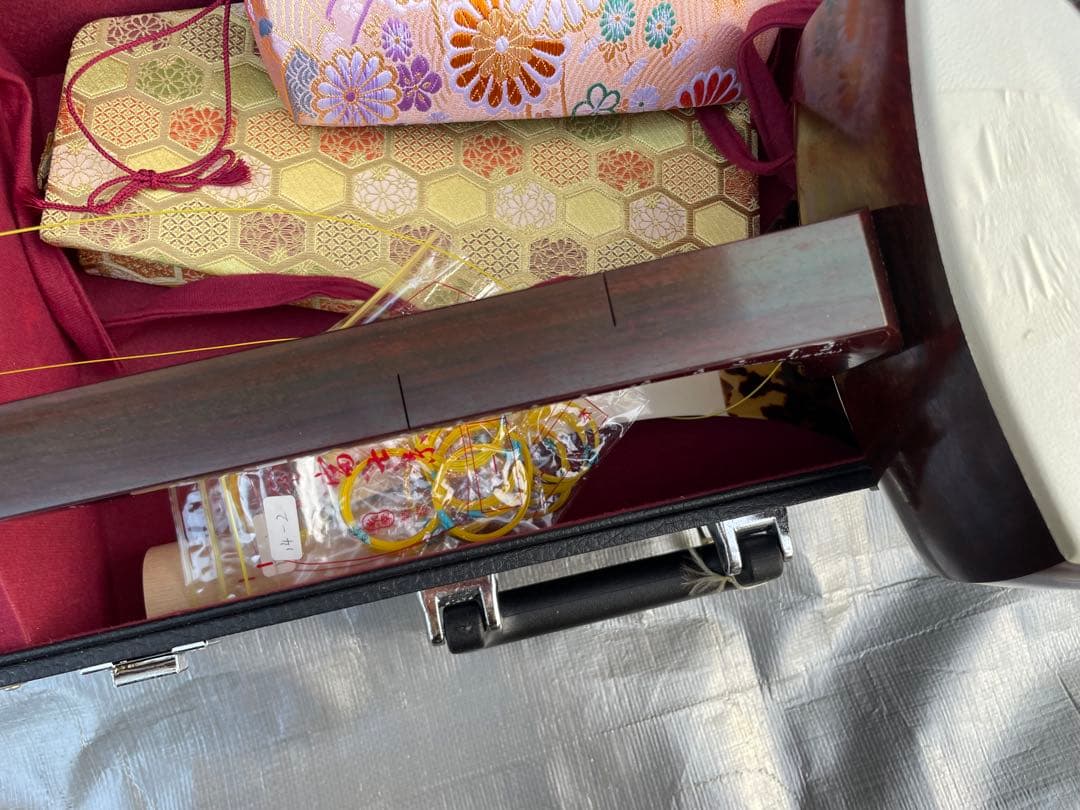 紅木三味線 ケース付 付属品一式 現状品