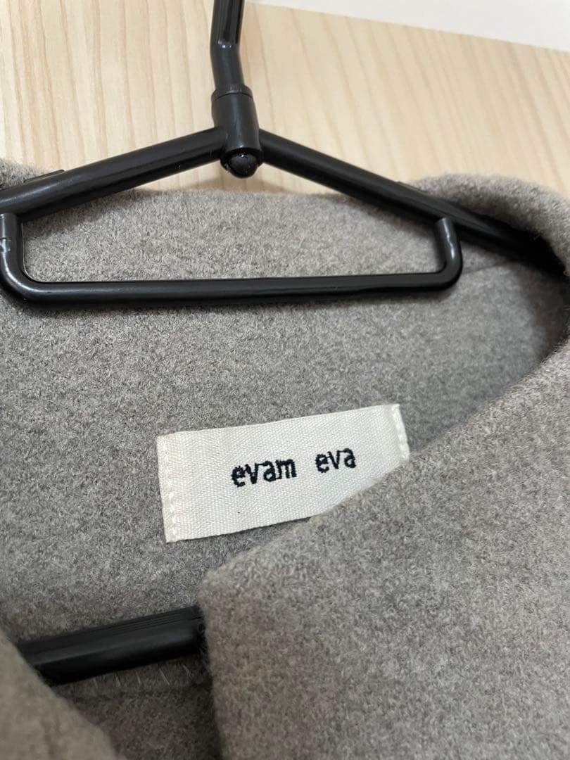 evam eva プレスウール ノーカラー ショート コート