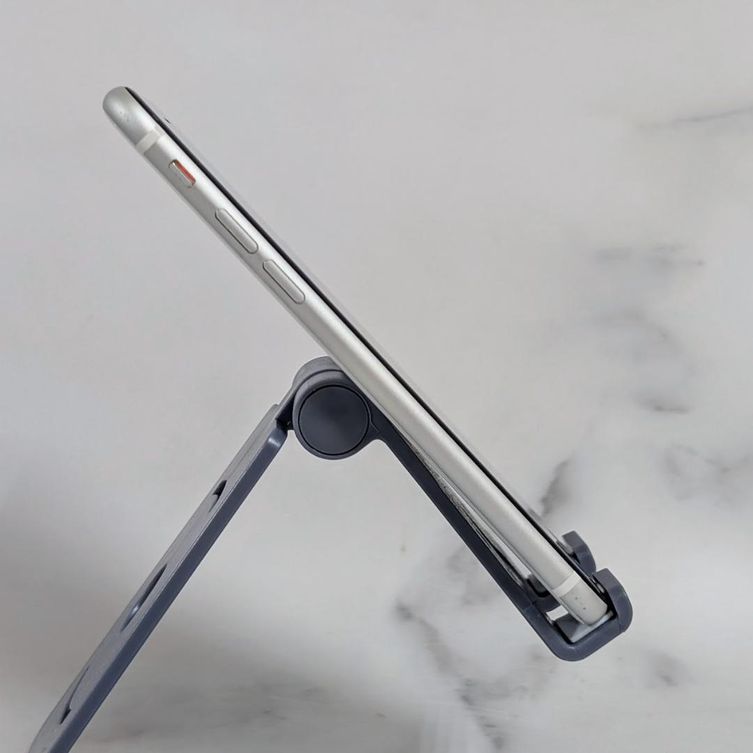 Apple iPhone SE 第2世代 64GB 白 SIMフリー