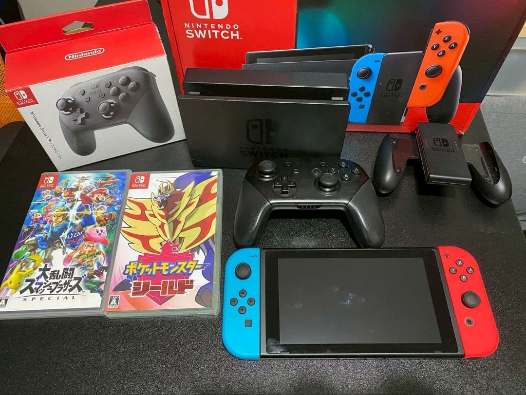 Nintendo Switch本体　プロコン、スマブラなどおまけ付き