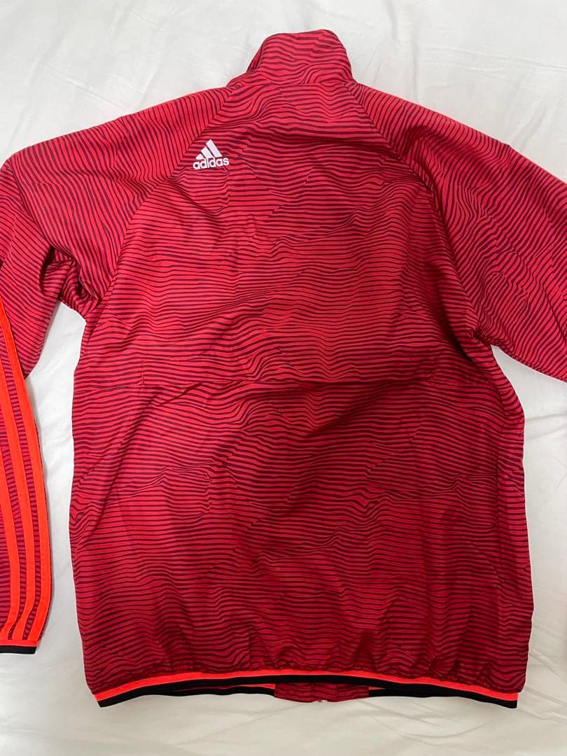 adidas マンチェスター・ユナイテッド ジャージ