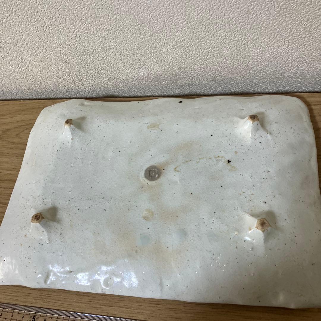 黒岩卓実　たくみ窯　赤絵　四方鉢　足付き　四角皿 金彩 A