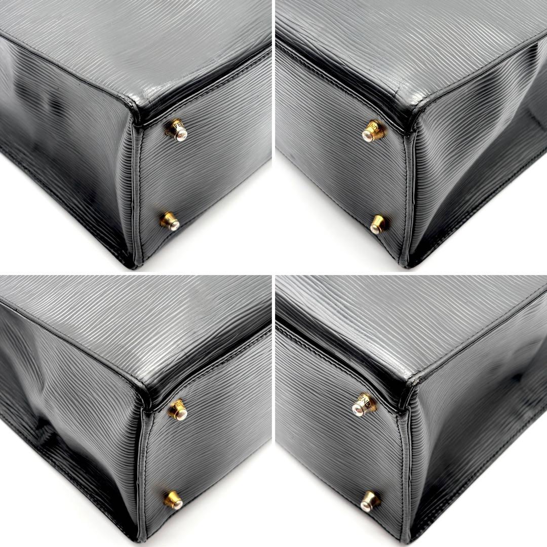 【美品】フェンディ トートバッグ エピ ロゴ型押し ブラック レザー A4